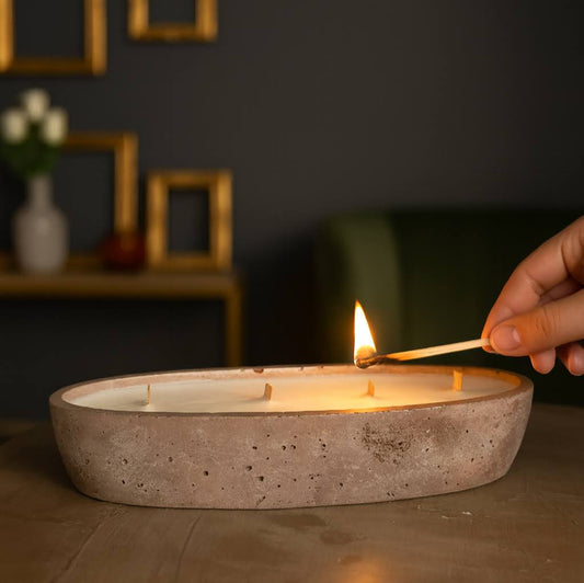 Vela oval de concreto aromática