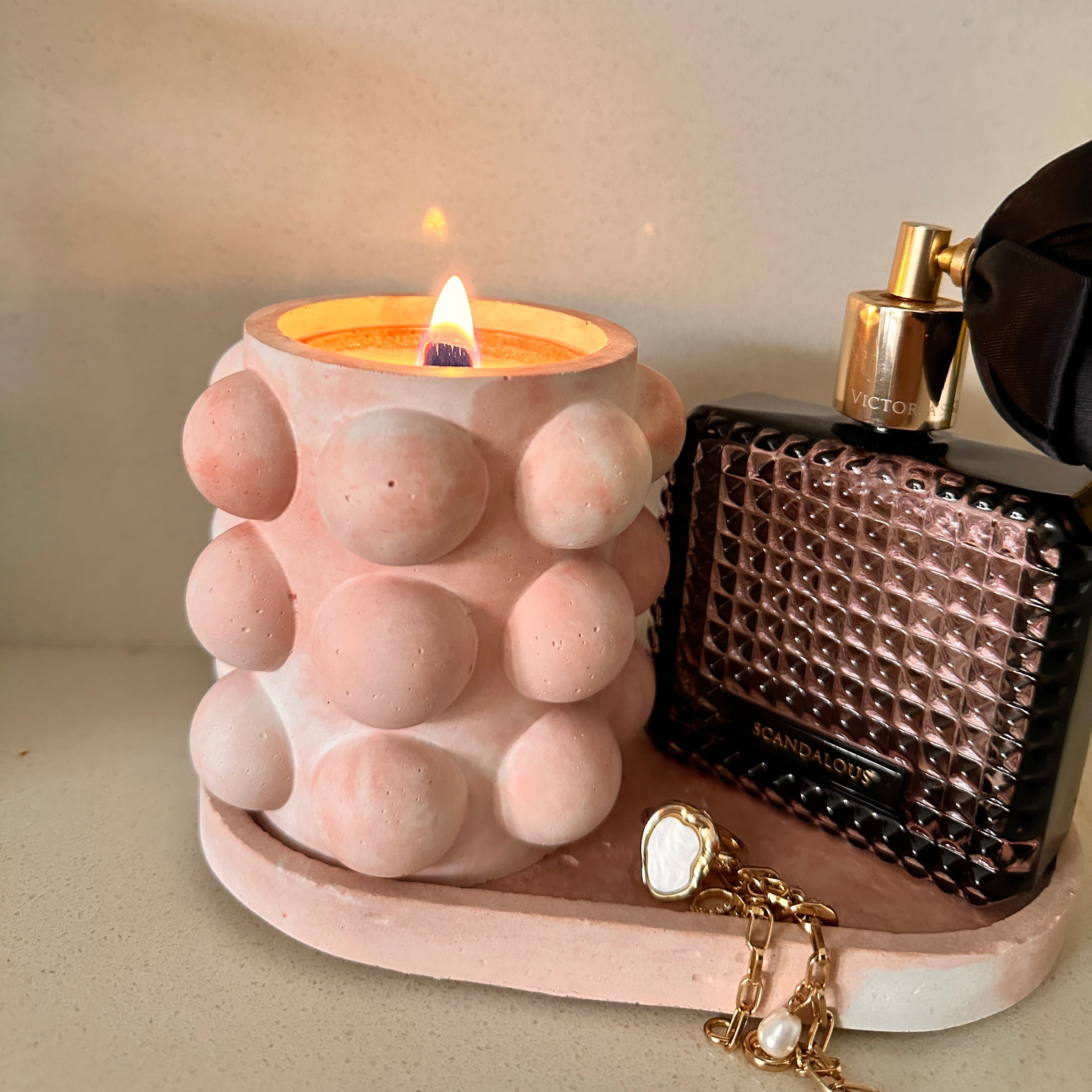 Vela Escultural en Concreto – Diseño Burbujas